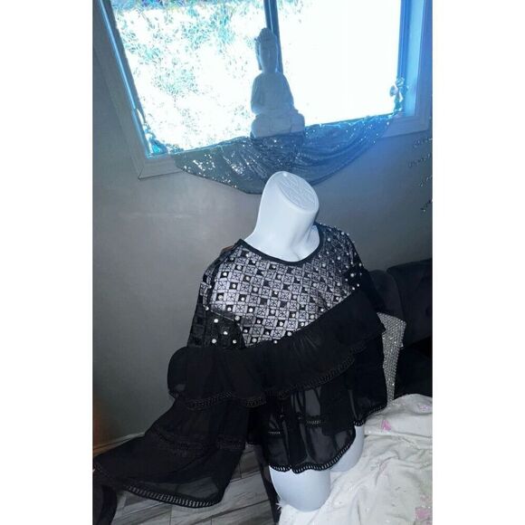 Beulah Ruffle Lace Crop Top with peals and rhinestone details - Picture 7 of 12